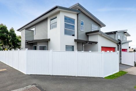 Photo of property in 55 Pendarves Street, New Plymouth, 4310