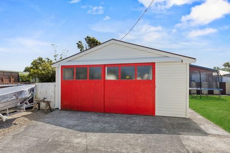 Photo of property in 41 Bass Street, Woolston, Christchurch, 8062