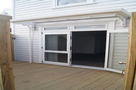 Photo of property in Pirie Street Townhouses, 6/35 Pirie Street, Mount Victoria, Wellington, 6011