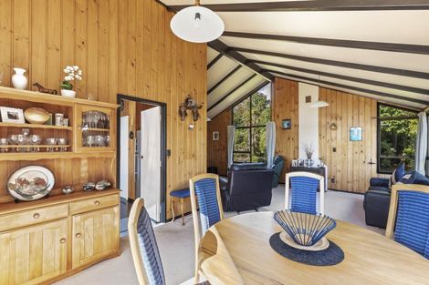 Photo of property in 19 Caledonia Place, Highlands Park, New Plymouth, 4312