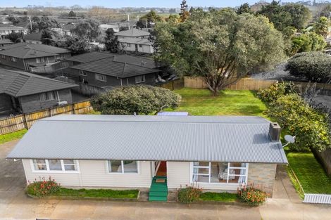 Photo of property in 6 Arnhem Place, Pukekohe, 2120