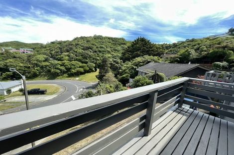 Photo of property in 97 Dowse Drive, Maungaraki, Lower Hutt, 5010