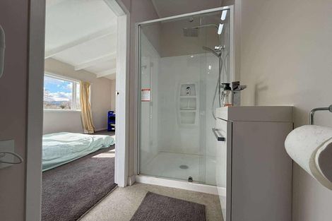 Photo of property in 353 Waiwhetu Road, Fairfield, Lower Hutt, 5011