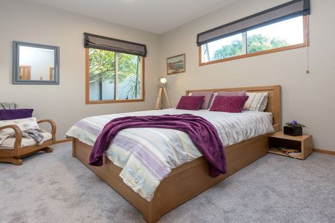 Photo of property in 1a Liston Crescent, Cockle Bay, Auckland, 2014