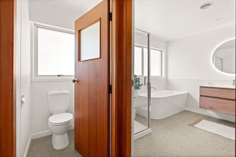 Photo of property in 50 Glendevon Place, Vauxhall, Dunedin, 9013