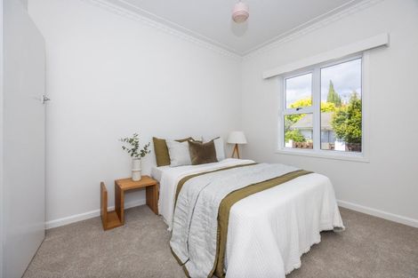 Photo of property in 22 Forest Lake Road, Forest Lake, Hamilton, 3200