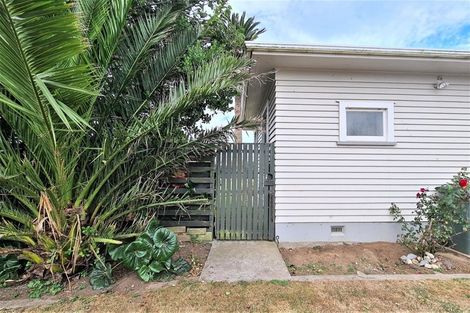 Photo of property in 138 Tasman Street, Opunake, 4616