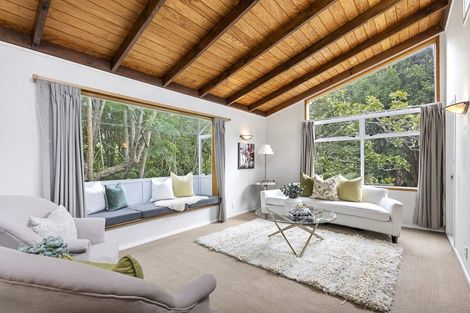 Photo of property in 13 Seymour Road, Mellons Bay, Auckland, 2014