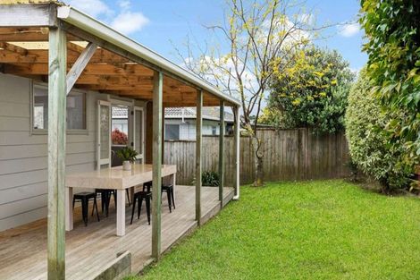 Photo of property in 132 Awaruku Road, Torbay, Auckland, 0630