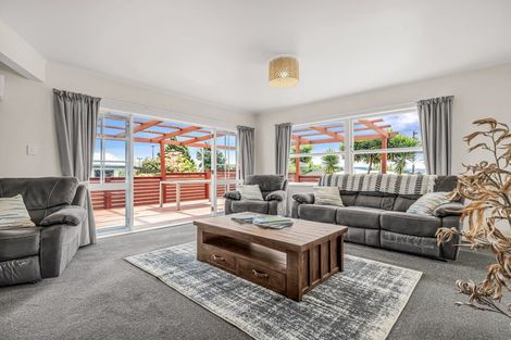 Photo of property in 5 Porikapa Road, Owhata, Rotorua, 3010