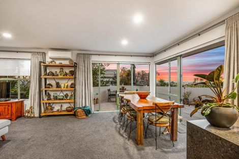 Photo of property in 87 Glengarry Road, Glen Eden, Auckland, 0602