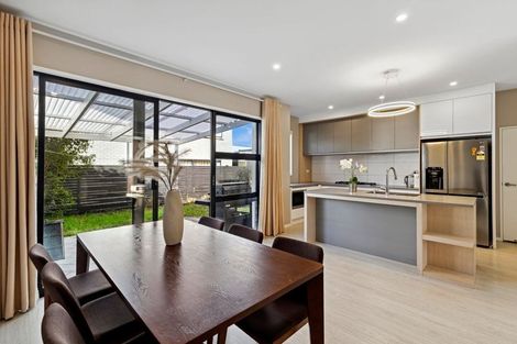Photo of property in 10 Tihema Lane, Westgate, Auckland, 0614