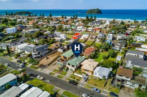 Photo of property in 39 Pitau Road, Mount Maunganui, 3116