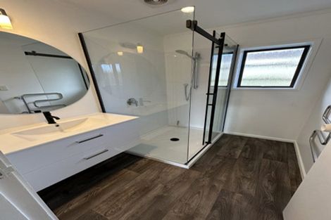 Photo of property in 2/121 Prince Regent Drive, Half Moon Bay, Auckland, 2012