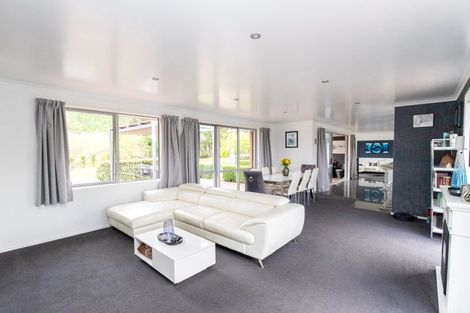 Photo of property in 180c Dimmock Road, Waitakaruru, Pokeno, 2471