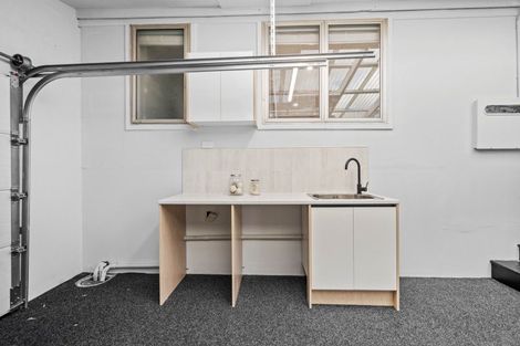 Photo of property in 16 Rhonda Avenue, Deanwell, Hamilton, 3206