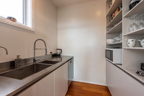 Photo of property in 73 Overtoun Terrace, Hataitai, Wellington, 6021