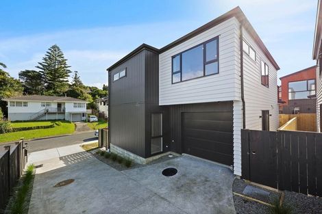 Photo of property in 71 Salamanca Road, Sunnynook, Auckland, 0620
