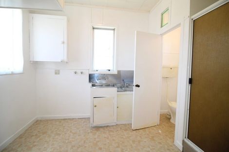 Photo of property in 16 York Street, Strathern, Invercargill, 9812