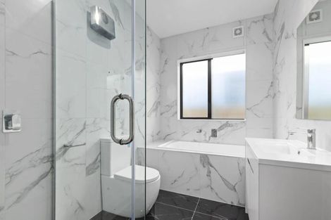 Photo of property in 24 Weri Road, Karaka, Papakura, 2113