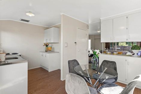 Photo of property in 1/29 Kindergarten Drive, Conifer Grove, Takanini, 2112