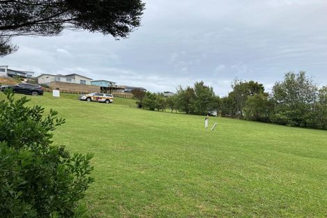 Photo of property in 7 Lori Lane, Coopers Beach, 0420