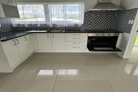 Photo of property in 1/42 Moncrieff Avenue, Clendon Park, Auckland, 2103