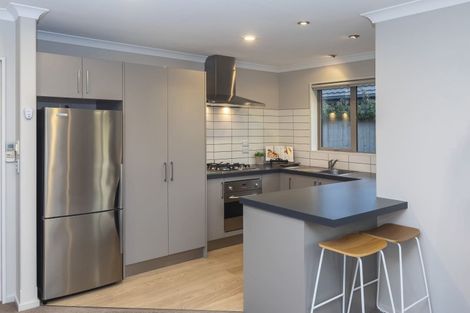 Photo of property in 2 Newall Avenue, Bryndwr, Christchurch, 8052