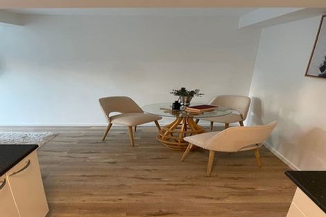 Photo of property in 2/54 Stapleford Crescent, Browns Bay, Auckland, 0630