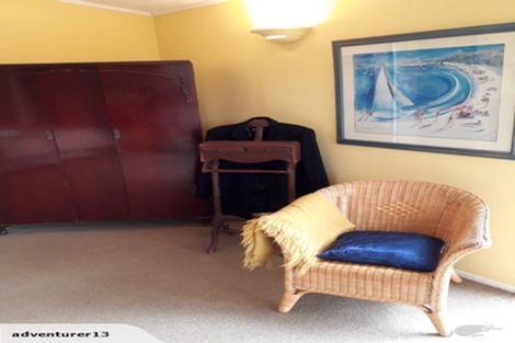 Photo of property in 666 South Titirangi Road, Titirangi, Auckland, 0604