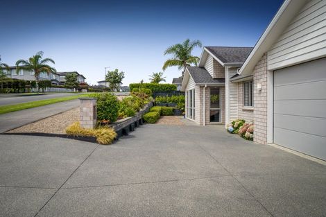 Photo of property in 23 Flavell Drive, Orewa, 0931