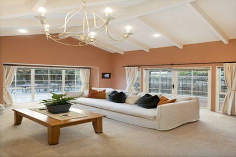 Photo of property in 42 Harvest Drive, Henderson, Auckland, 0612