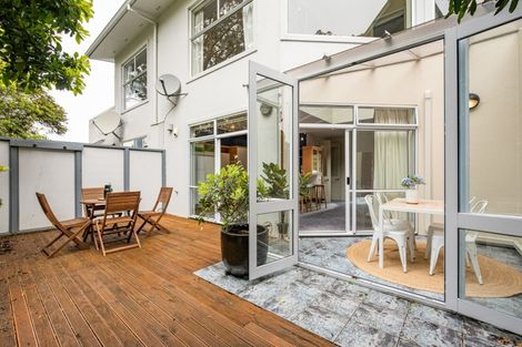 Photo of property in Fernhill Flats, 11/324 The Terrace, Te Aro, Wellington, 6011
