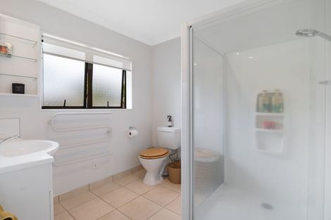 Photo of property in 2 Four Oaks Place, Pukekohe, 2120