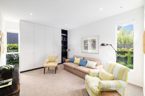 Photo of property in 5 Wroxton Terrace, Merivale, Christchurch, 8014