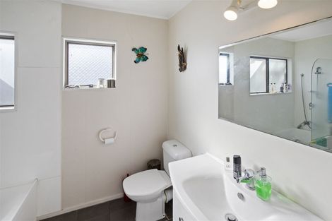 Photo of property in 7 Taihiki Road, Clarks Beach, 2122