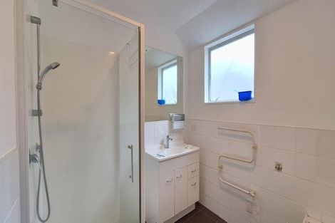 Photo of property in 3a Pittville Place, Henderson, Auckland, 0612