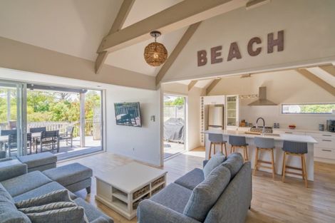 Photo of property in 141 Cook Drive, Whitianga, 3510