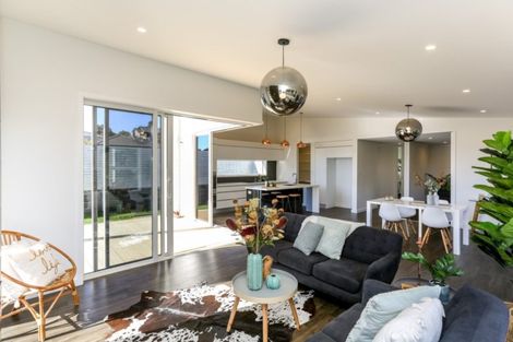 Photo of property in 54 Ainslee Street, Highlands Park, New Plymouth, 4312
