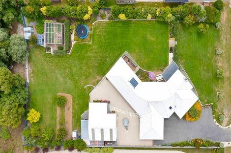 Photo of property in 8 Riverside Way, Amberley, 7410