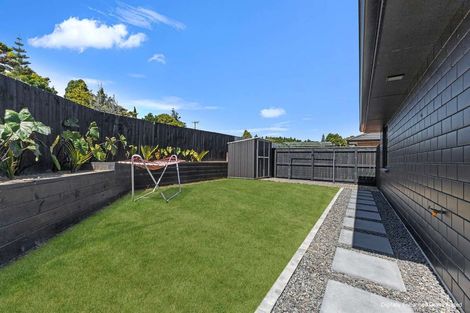 Photo of property in 1 Rehua Place, Waiwhakaiho, New Plymouth, 4312