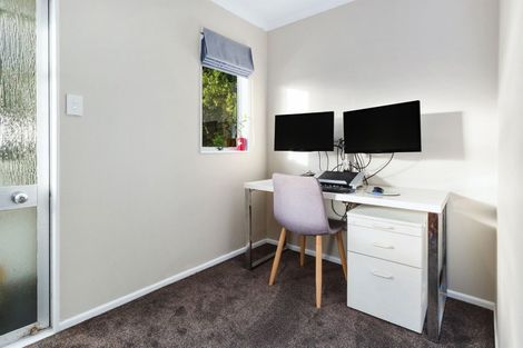 Photo of property in 76 Mercury Way, Whitby, Porirua, 5024