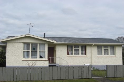 Photo of property in 1 Benbow Place, Westown, New Plymouth, 4310