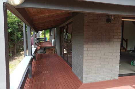 Photo of property in 55 Onewa Road, Northcote, Auckland, 0627