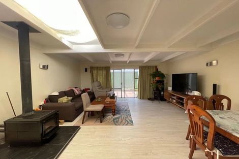 Photo of property in 53 Kaurilands Road, Titirangi, Auckland, 0604