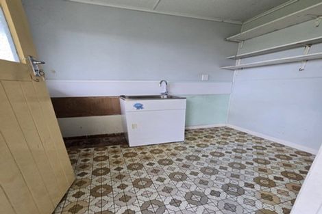 Photo of property in 22 Stanners Street, Eltham, 4322