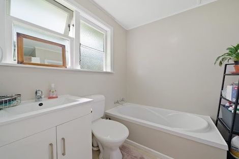 Photo of property in 306 George Street, Stokes Valley, Lower Hutt, 5019