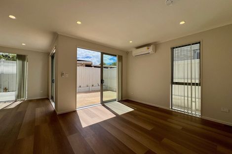 Photo of property in 109 Prince Regent Drive, Half Moon Bay, Auckland, 2012