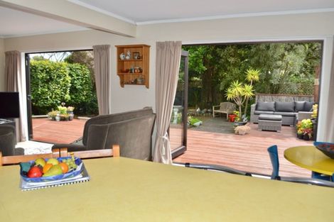 Photo of property in 11 Renata Road, Otaki, 5512