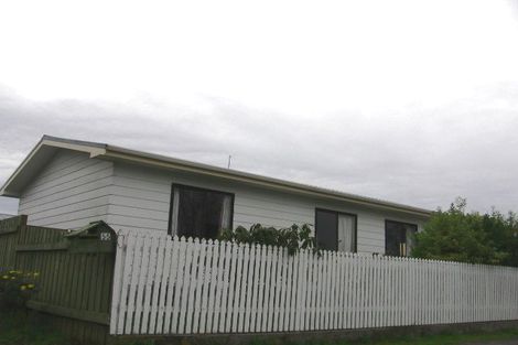 Photo of property in 57 Benmore Avenue, Cloverlea, Palmerston North, 4412